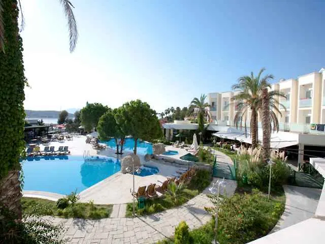 Royal Palm Hotel 3*